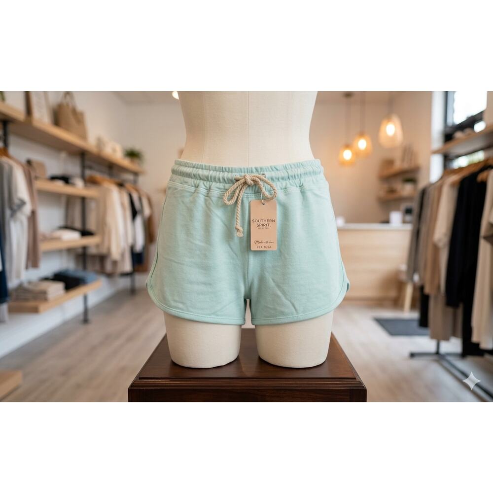 NWT Southern Spirit Cool Mint Smocked Lounge Shorts - Women's Size Medium